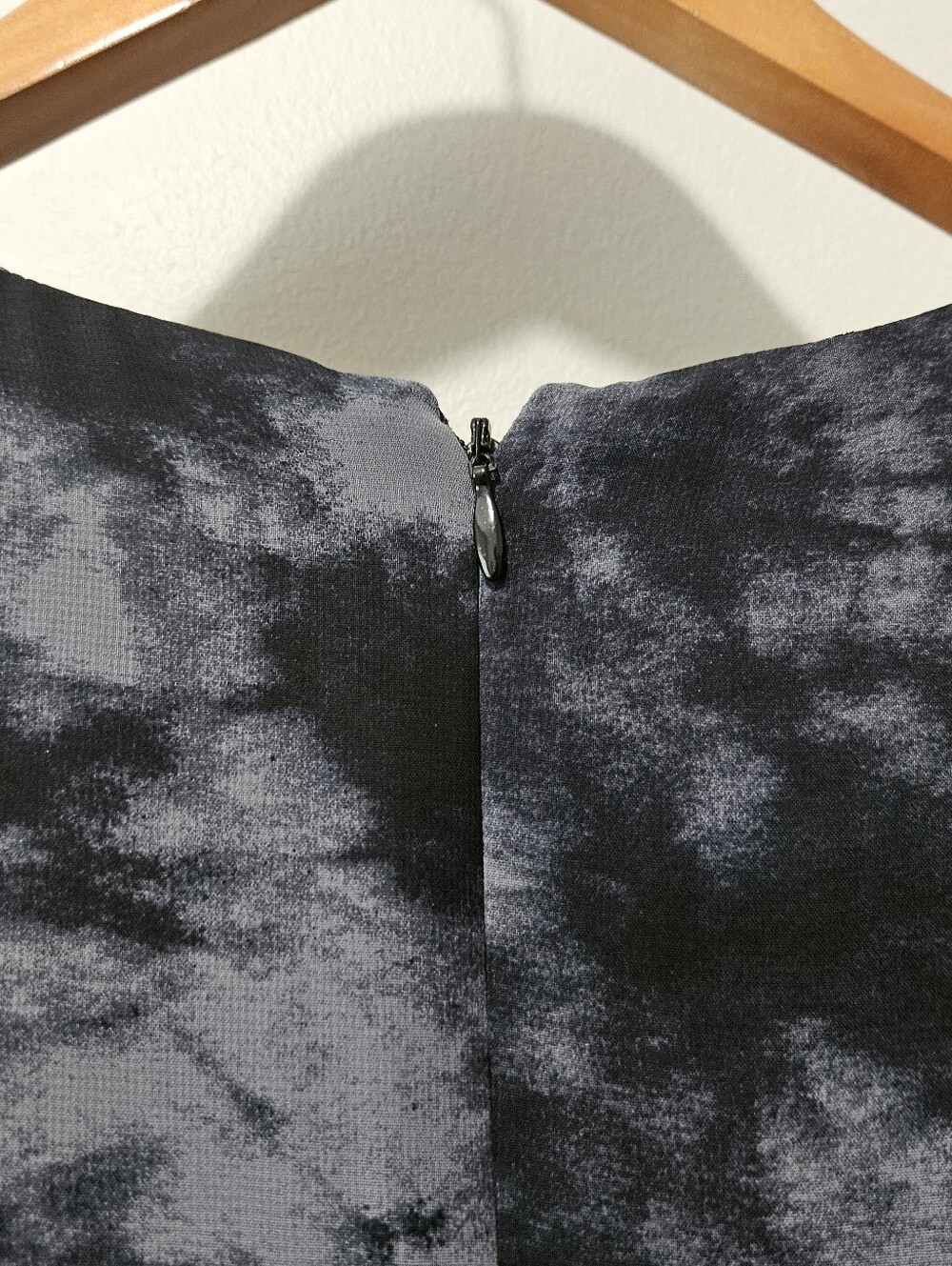 Dress - Picture 6 of 7
